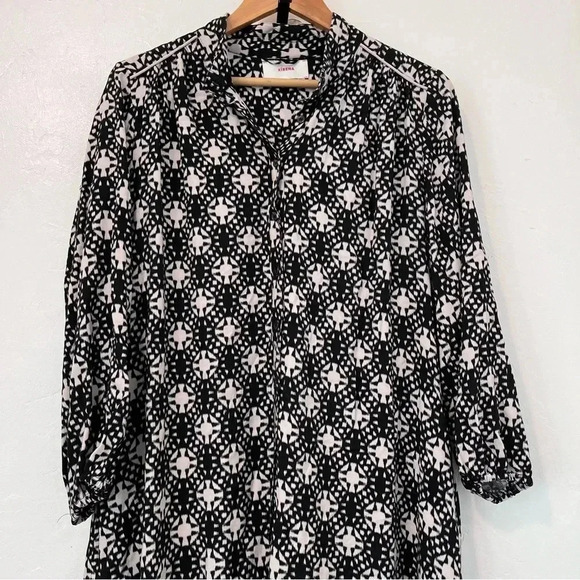 Xirena Women Printed Long Sleeve Unlined Button Down Flowy Dress M Knee Length - Picture 3 of 9